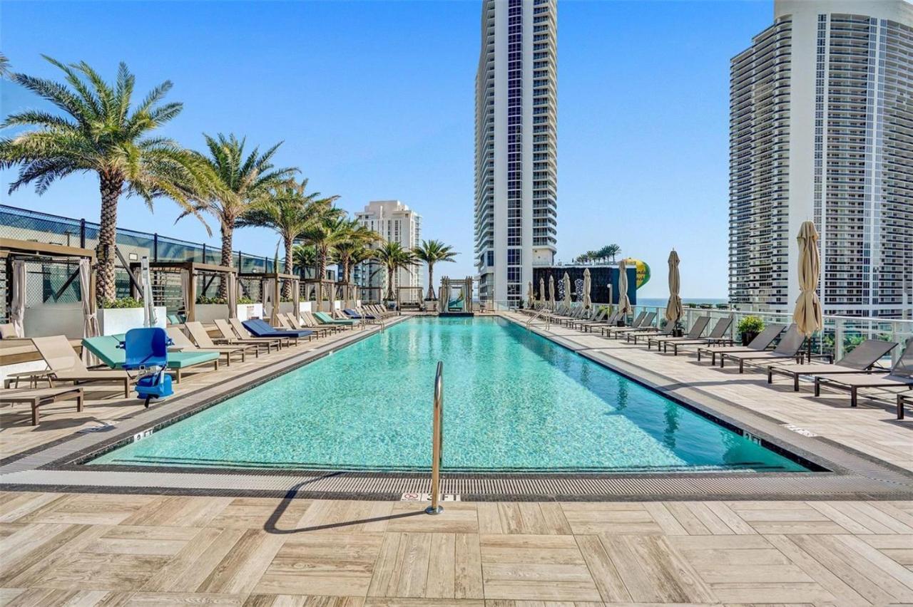 Hyde Beach House Three-Bedroom, Waterfront, Ocean And Intercostal View, Rooftop Pool, 5 Min Walk To Beach 할리우드 외부 사진